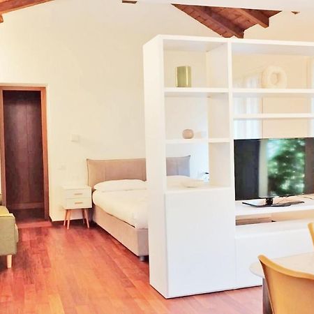 Appartamento Le Guglie In Piazza Castello - Centro Storico Milano Eksteriør bilde