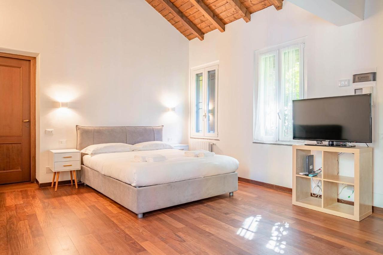 Appartamento Le Guglie In Piazza Castello - Centro Storico Milano Eksteriør bilde